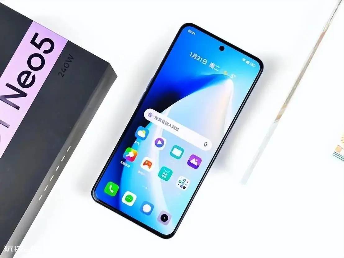 京东618新品手机热卖榜:华为跌出前五,前三名无可撼动 华为手机热卖榜显示,跌至前五,排名前三的手机无可撼动-图片2